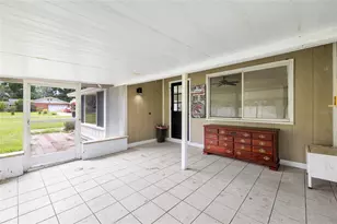 8212 Sunnyvale Pl, Tampa, FL 33615 - Photo 40
