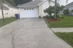 22718 St Thomas Cir, Lutz, FL 33549 - Photo 2