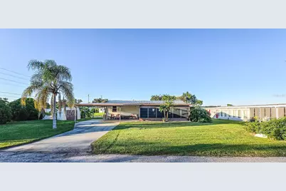 36513 Lakewood Drive, Zephyrhills, FL 33542 - Photo 42