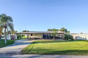 36513 Lakewood Dr, Zephyrhills, FL 33542 - Photo 42