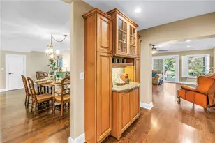 868 Glades Ct NE, Saint Petersburg, FL 33702 - Photo 20