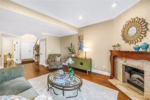 868 Glades Ct NE, Saint Petersburg, FL 33702 - Photo 18