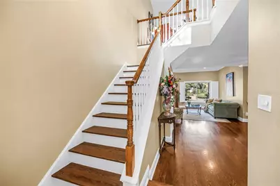 868 Glades Court NE, Saint Petersburg, FL 33702 - Photo 16