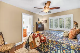 868 Glades Ct NE, Saint Petersburg, FL 33702 - Photo 30