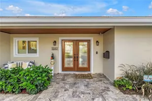 7982 11th Ave S, Saint Petersburg, FL 33707 - Photo 4