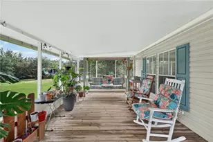 8425 Heather Dr, Zephyrhills, FL 33540 - Photo 8