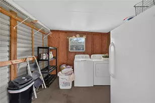 8425 Heather Dr, Zephyrhills, FL 33540 - Photo 34