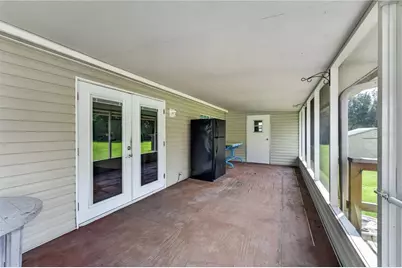 8425 Heather Drive, Zephyrhills, FL 33540 - Photo 32