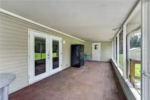 8425 Heather Dr, Zephyrhills, FL 33540 - Photo 32