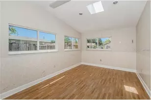 3676 29th Ave S, Saint Petersburg, FL 33711 - Photo 8