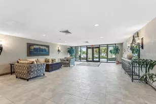 2333 Feather Sound Dr, Clearwater, FL 33762 - Photo 16
