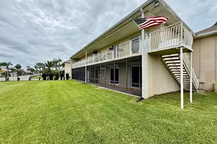 8801 Bay Pointe Dr, Tampa, FL 33615 - Photo 30