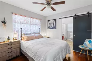 1527 13th St S, Saint Petersburg, FL 33705 - Photo 4