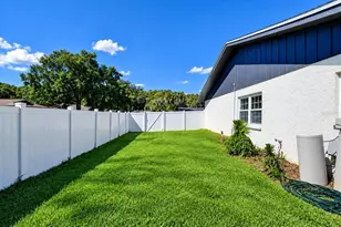 16201 Parkside Dr, Tampa, FL 33624 - Photo 32