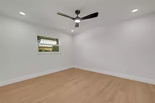 209 Bel Forest Dr, Belleair Bluffs, FL 33770 - Photo 22