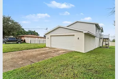 6306 Florida Cir E, Apollo Beach, FL 33572 - Photo 2