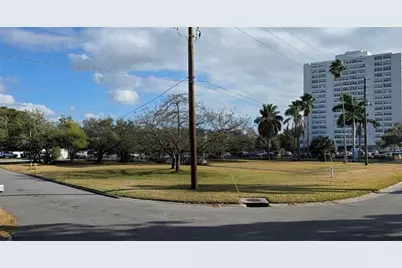 6740 Park Street S, South Pasadena, FL 33707 - Photo 4