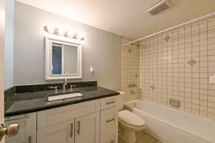 3853 S Lake Dr, Tampa, FL 33614 - Photo 12