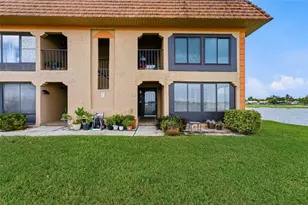 10142 Seminole Island Dr, Largo, FL 33773 - Photo 2