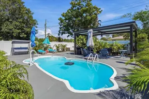 664 60th St S, Saint Petersburg, FL 33707 - Photo 26