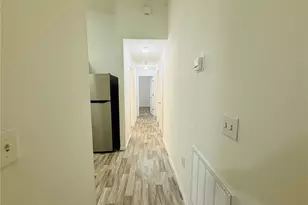 8507 N Hyaleah Rd, Tampa, FL 33617 - Photo 10