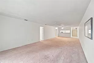 7700 92nd St, Seminole, FL 33777 - Photo 14