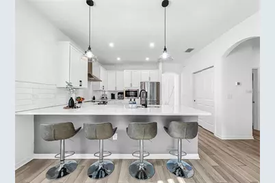 34208 Evergreen Hill Court, Wesley Chapel, FL 33545 - Photo 6