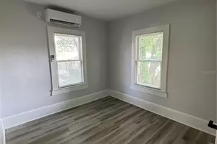 1021 E Cayuga St, Tampa, FL 33603 - Photo 18