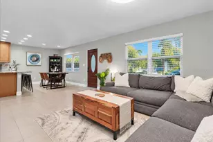 2429 Park St N, Saint Petersburg, FL 33710 - Photo 10