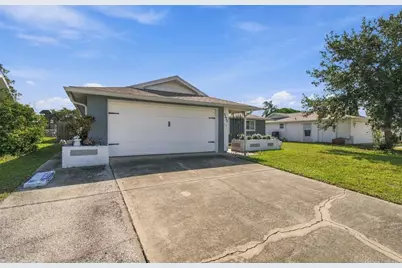 9520 Glen Moor Lane, Port Richey, FL 34668 - Photo 2