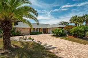 13507 Shadberry Ln, Hudson, FL 34667 - Photo 2