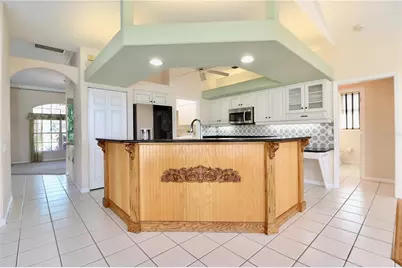 5829 Carriage Drive, Sarasota, FL 34243 - Photo 12