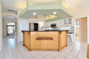 5829 Carriage Dr, Sarasota, FL 34243 - Photo 12