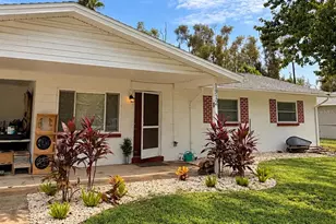 1912 W Skyline Dr, Clearwater, FL 33763 - Photo 1