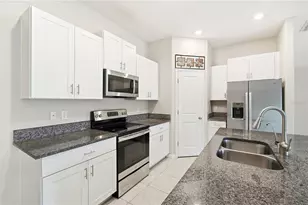 1882 Silver Star Pl, Ruskin, FL 33570 - Photo 8