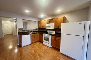 8710 Sheldon Creek Blvd, Tampa, FL 33615 - Photo 10