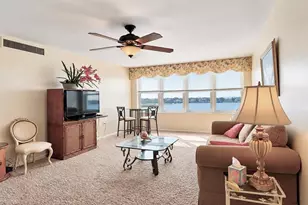 5200 Brittany Dr S, Saint Petersburg, FL 33715 - Photo 18