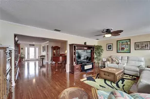 1710 New Bedford Dr, Sun City Center, FL 33573 - Photo 38