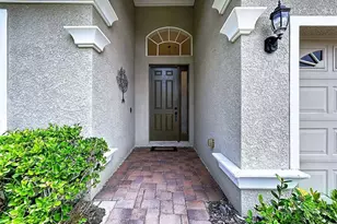 18023 Java Isle Dr, Tampa, FL 33647 - Photo 8