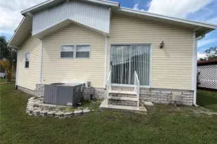 35248 Tiffani Ct, Zephyrhills, FL 33541 - Photo 22