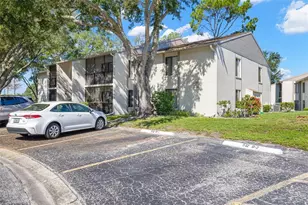 1708 Pine Ridge Way E, Palm Harbor, FL 34684 - Photo 16