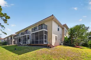 252 Valencia Cir, Saint Petersburg, FL 33716 - Photo 24