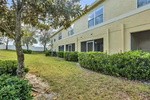 209 Drawbridge Ln, Valrico, FL 33594 - Photo 10