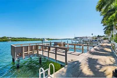 19417 Gulf Boulevard #D206, Indian Shores, FL 33785 - Photo 18