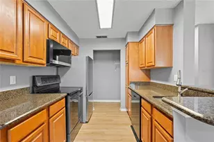 1069 S Hiawassee Rd, Orlando, FL 32835 - Photo 6