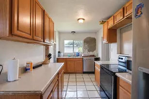 13901 9th St, Dade City, FL 33525 - Photo 8