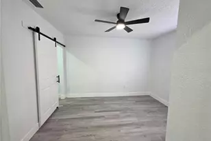 5044 Roanoke Dr, Holiday, FL 34690 - Photo 6