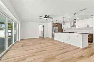 2942 Clubhouse Dr W, Clearwater, FL 33761 - Photo 16
