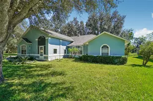 6074 Beechwood Dr, Ridge Manor, FL 33523 - Photo 2