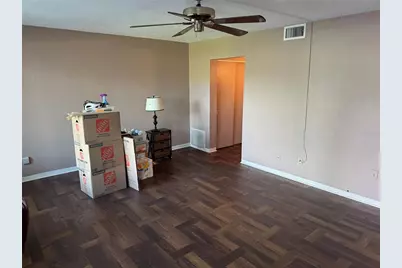 2020 World Parkway Boulevard #8, Clearwater, FL 33763 - Photo 8
